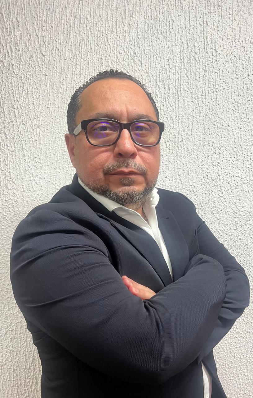 Arturo Patricio Díaz Doctorado en Administración Pública. Conferencista y articulista. Funcionario en la administración pública federal.