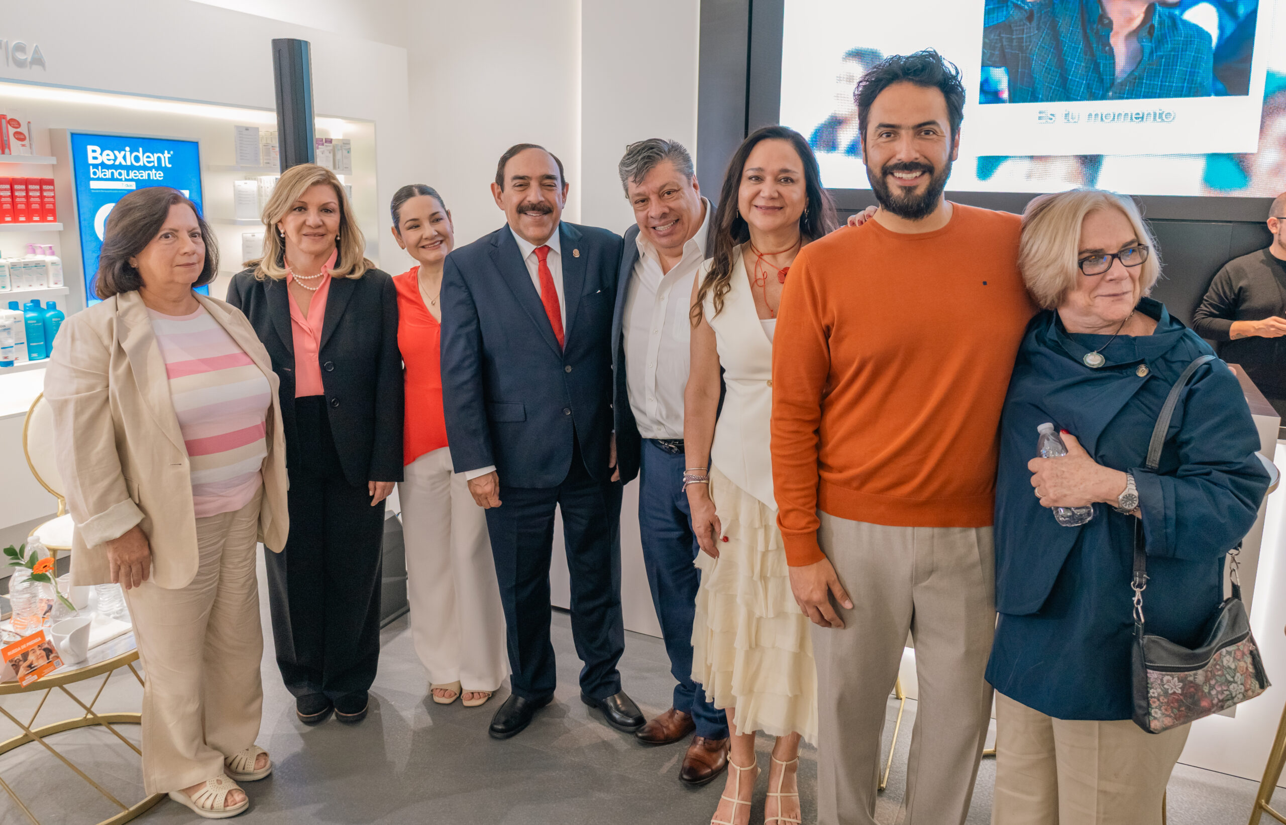 Voceros y Especialistas