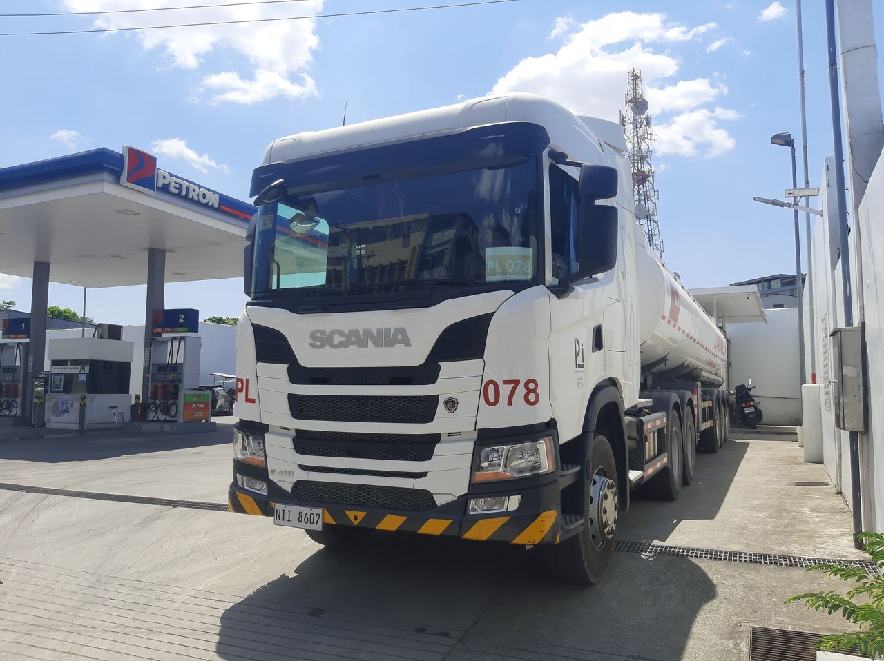 Autotanque de combustible: comercialización de petrolíferos por permisarios